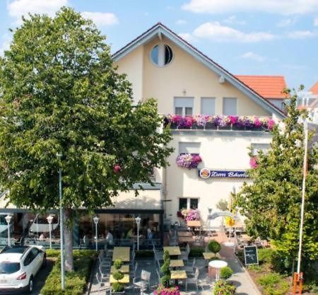 Hotel-Restaurant Zum Baeumle Suessen Exterior photo